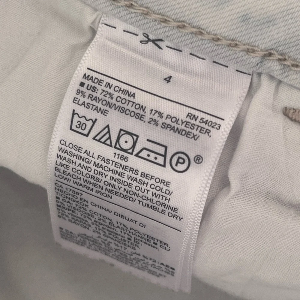 PINK Victoria's Secret Bundle, sweatshirt & 2 pairs of sweats - Picture 13 of 13